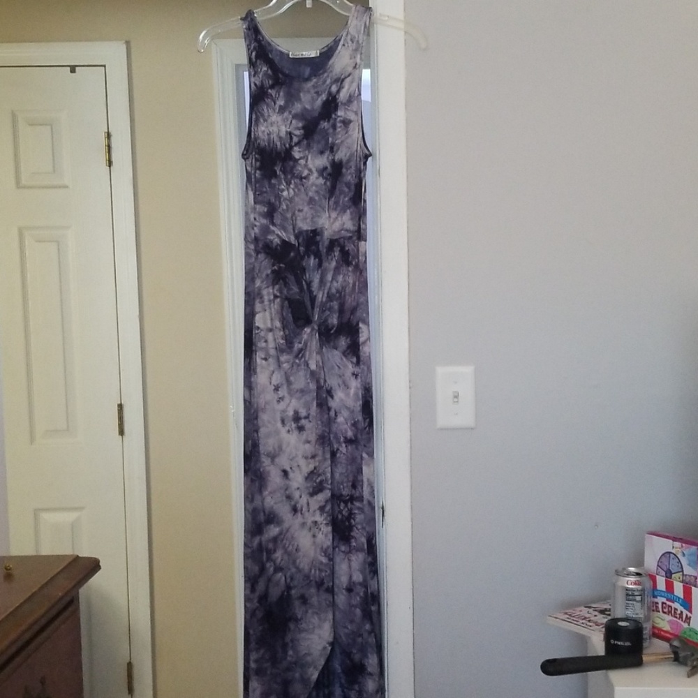 Tie-dye maxi dress